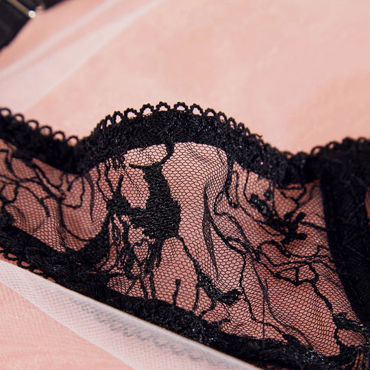 Schwarzes 3-teiliges Dessous-Set aus floraler Spitze für Damen mit Strassketten-Trägern und Schnürgürtel