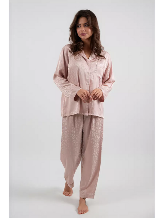 Damen-Pyjama-Set aus altrosa Jacquard-Satin mit Leopardenmuster und Oberteil mit Knopfleiste