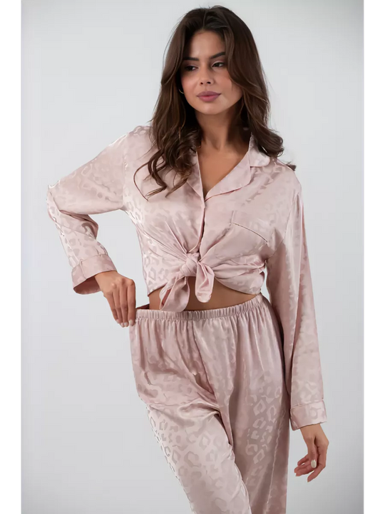 Damen-Pyjama-Set aus altrosa Jacquard-Satin mit Leopardenmuster und Oberteil mit Knopfleiste