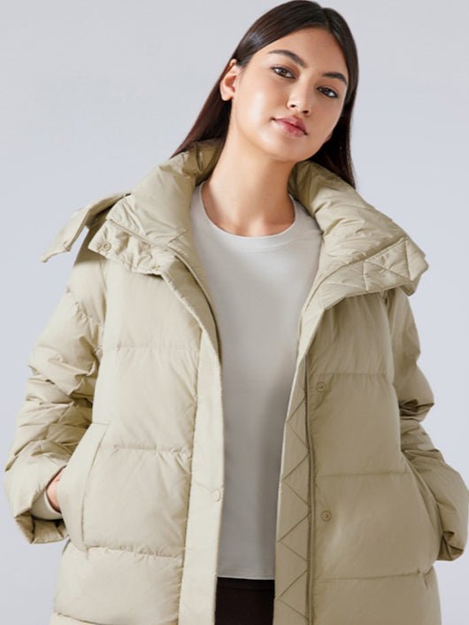 Gesteppte Damen-Daunenjacke mit Kapuze für den Winter