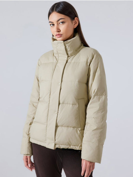 Gesteppte Damen-Daunenjacke mit Kapuze für den Winter